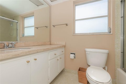 Copropriété à vendre à Pompano Beach, Floride: 3 chambres, 129.13 m2 № 1355279 - photo 27