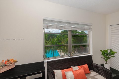 Condominio en venta en Pompano Beach, Florida, 3 dormitorios, 129.13 m2 № 1355279 - foto 9