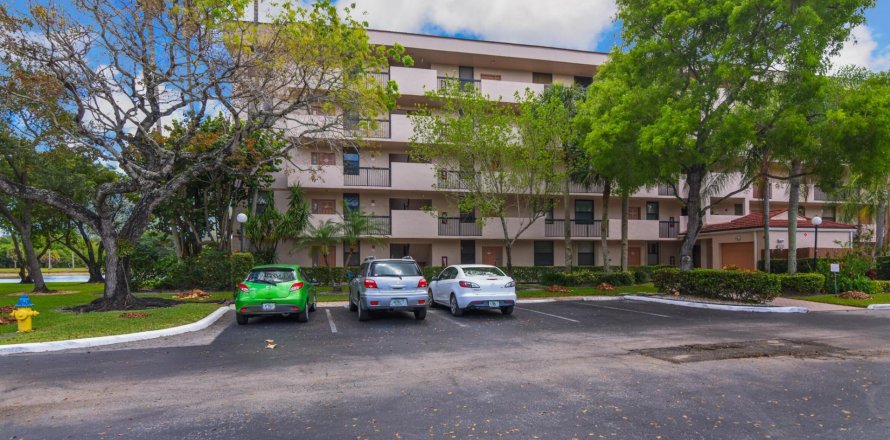 Condo in Coconut Creek, Florida, 2 bedrooms  № 1168475