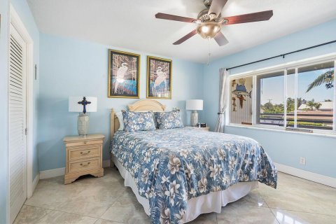 Condo in North Palm Beach, Florida, 2 bedrooms  № 1118997 - photo 18