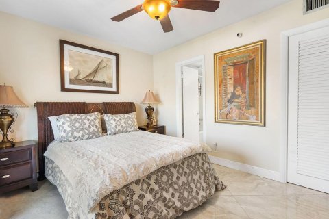 Condominio en venta en North Palm Beach, Florida, 2 dormitorios, 82.31 m2 № 1118997 - foto 24