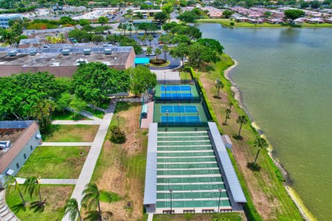 Condo in Delray Beach, Florida, 2 bedrooms  № 1189592 - photo 18