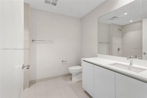 Copropriété à vendre à Pompano Beach, Floride: 3 chambres, 200.85 m2 № 1375890 - photo 27