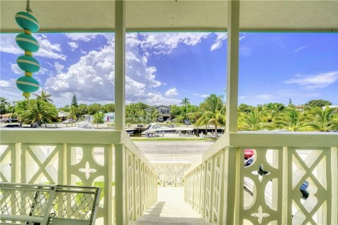 Immobilier commercial à vendre à Pompano Beach, Floride: 125.23 m2 № 510853 - photo 10