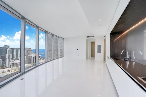 Condominio en venta en Miami, Florida, 1 dormitorio, 90.67 m2 № 1385883 - foto 1