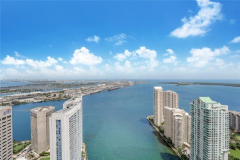 Condo in Miami, Florida, 1 bedroom  № 1385883 - photo 15