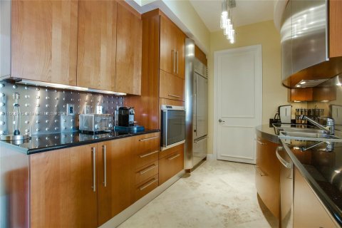 Condo in Sunny Isles Beach, Florida, 2 bedrooms  № 1385848 - photo 10