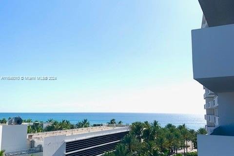 Condominio en venta en Miami Beach, Florida, 1 dormitorio, 82.68 m2 № 1328917 - foto 1