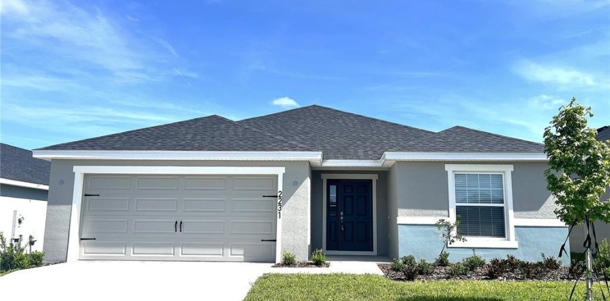 House in Davenport, Florida 4 bedrooms, 186.27 sq.m. № 1352772