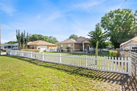 Villa ou maison à vendre à Winter Haven, Floride: 3 chambres, 137.03 m2 № 1352775 - photo 4