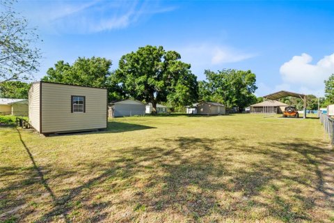 House in Winter Haven, Florida 3 bedrooms, 137.03 sq.m. № 1352775 - photo 10