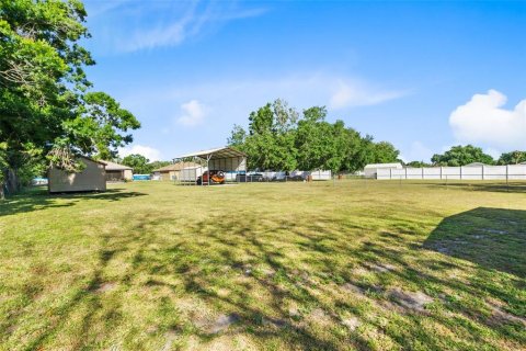 House in Winter Haven, Florida 3 bedrooms, 137.03 sq.m. № 1352775 - photo 12