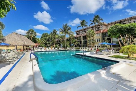 Copropriété à vendre à Pompano Beach, Floride: 2 chambres, 98.94 m2 № 1310900 - photo 24