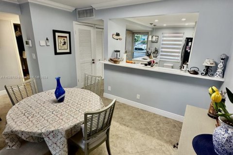 Copropriété à vendre à Pompano Beach, Floride: 2 chambres, 98.94 m2 № 1310900 - photo 10