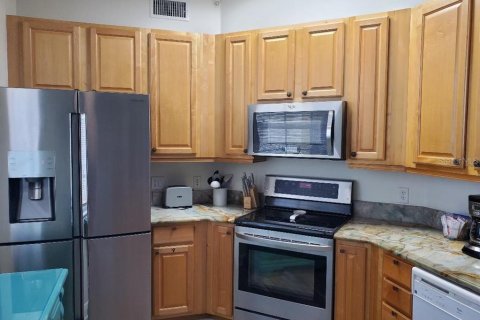 Condo in Land O' Lakes, Florida, 1 bedroom  № 1255875 - photo 4