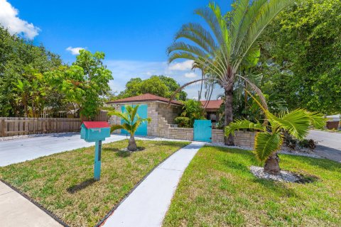 Villa ou maison à vendre à Lake Worth, Floride: 3 chambres, 128.39 m2 № 1188806 - photo 9