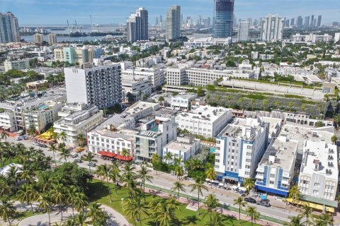 Condo in Miami Beach, Florida, 1 bedroom  № 781628 - photo 22