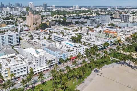 Condo in Miami Beach, Florida, 1 bedroom  № 781628 - photo 21