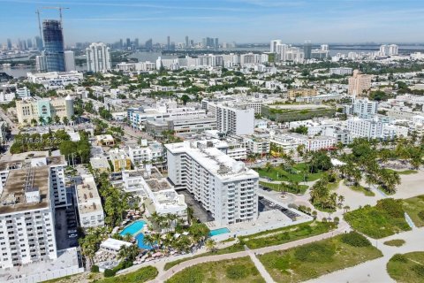 Condo in Miami Beach, Florida, 1 bedroom  № 781628 - photo 30