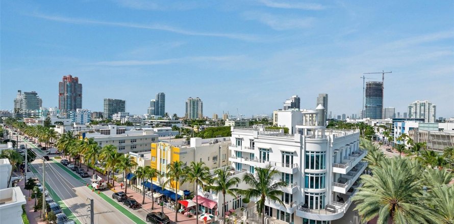 Condo in Miami Beach, Florida, 1 bedroom  № 781628