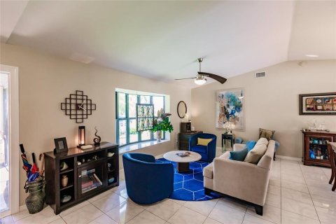 Casa en venta en Cape Coral, Florida, 3 dormitorios, 155.24 m2 № 1351114 - foto 7