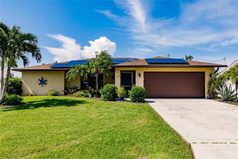 Casa en venta en Cape Coral, Florida, 3 dormitorios, 155.24 m2 № 1351114 - foto 1