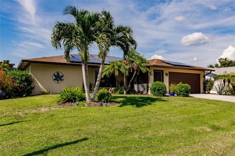 Casa en venta en Cape Coral, Florida, 3 dormitorios, 155.24 m2 № 1351114 - foto 2