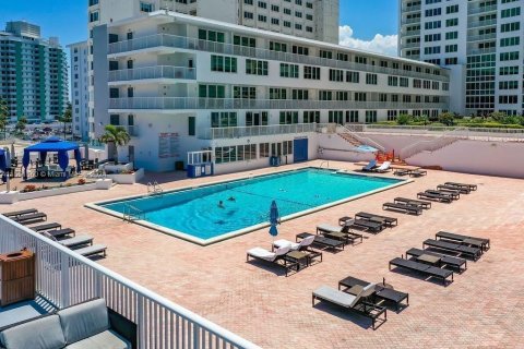 Copropriété à vendre à Miami Beach, Floride: 1 chambre, 91.04 m2 № 1102418 - photo 5