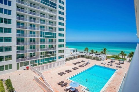 Copropriété à vendre à Miami Beach, Floride: 1 chambre, 91.04 m2 № 1102418 - photo 6