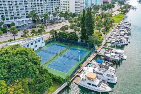 Condominio en venta en Miami Beach, Florida, 1 dormitorio, 91.04 m2 № 1102418 - foto 4