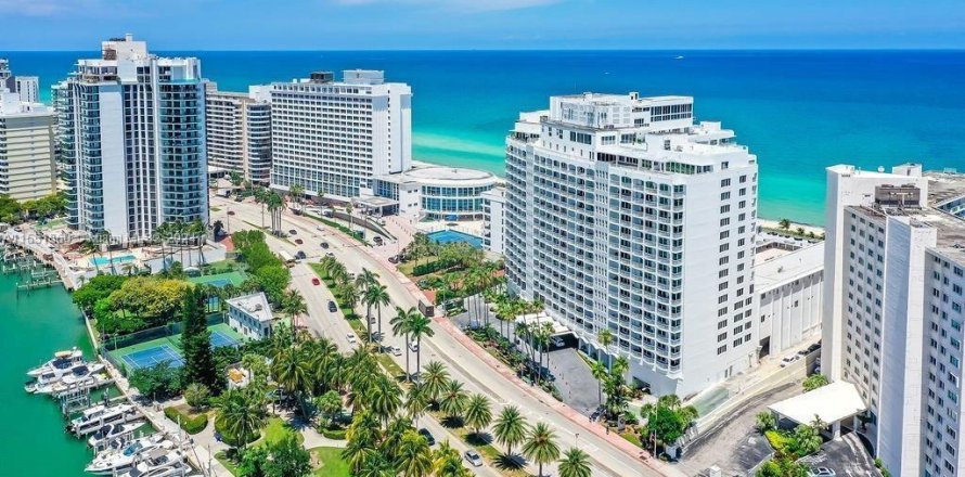 Condo in Miami Beach, Florida, 1 bedroom  № 1102418