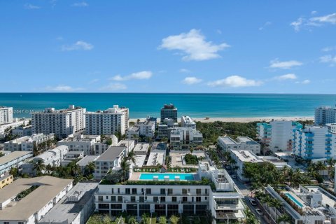 Condominio en venta en Miami Beach, Florida, 3 dormitorios, 197.05 m2 № 1013680 - foto 2