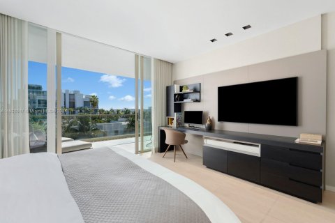 Condo in Miami Beach, Florida, 3 bedrooms  № 1013680 - photo 19