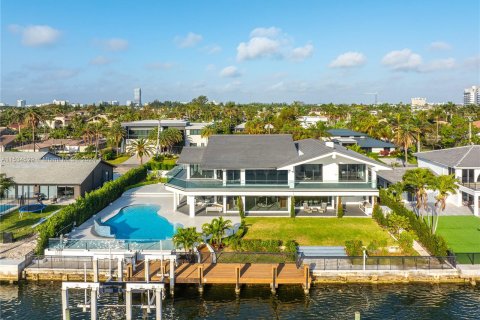 Villa ou maison à vendre à Hallandale Beach, Floride: 5 chambres, 616.03 m2 № 1013583 - photo 6