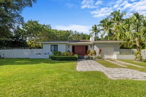 Villa ou maison à vendre à Miami, Floride: 3 chambres, 248.33 m2 № 873457 - photo 3