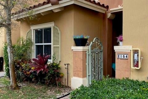 Townhouse in Hollywood, Florida 3 bedrooms, 149.39 sq.m. № 1168820 - photo 15