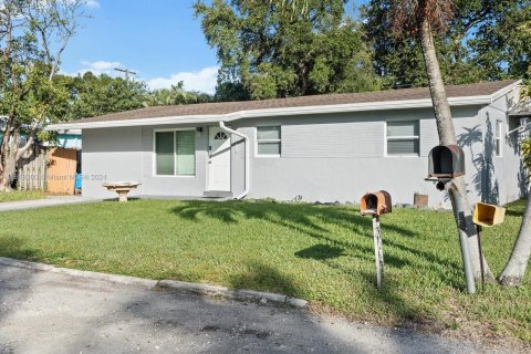 Villa ou maison à vendre à Dania Beach, Floride: 3 chambres, 83.61 m2 № 1239586 - photo 18