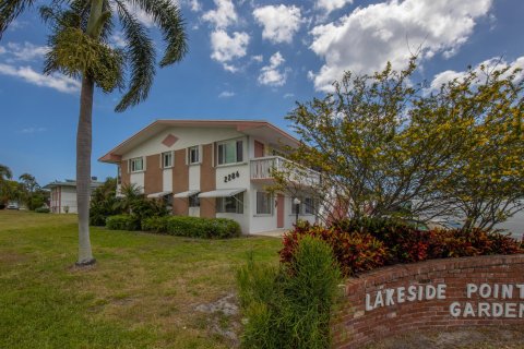 Condominio en venta en Lake Worth, Florida, 2 dormitorios, 83.05 m2 № 390821 - foto 25