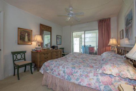 Condo in Lake Worth, Florida, 2 bedrooms  № 390821 - photo 7