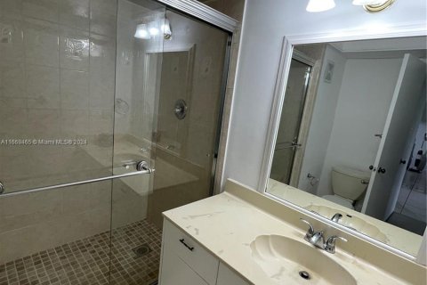 Apartment in Weston, Florida 2 bedrooms, 114.73 sq.m. № 1386252 - photo 22