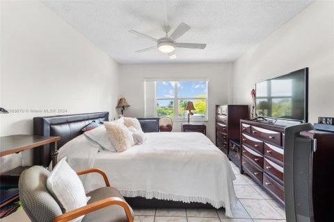 Apartment in Fort Lauderdale, Florida 1 bedroom, 65.96 sq.m. № 1385779 - photo 17