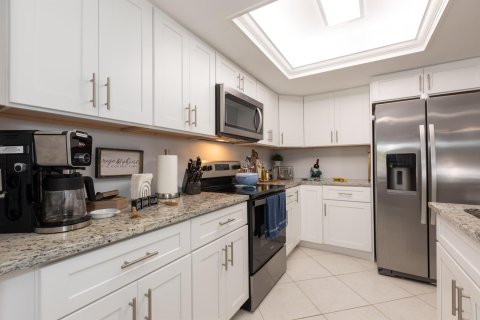 Condominio en venta en Hutchinson Island South, Florida, 3 dormitorios, 169.83 m2 № 839842 - foto 22