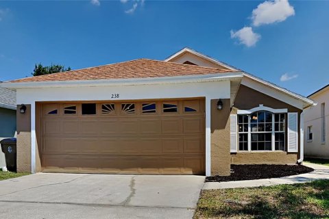 House in Kissimmee, Florida 3 bedrooms, 119.29 sq.m. № 1322603 - photo 1