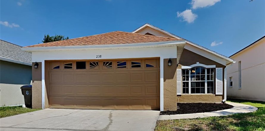 Casa en Kissimmee, Florida 3 dormitorios, 119.29 m2 № 1322603