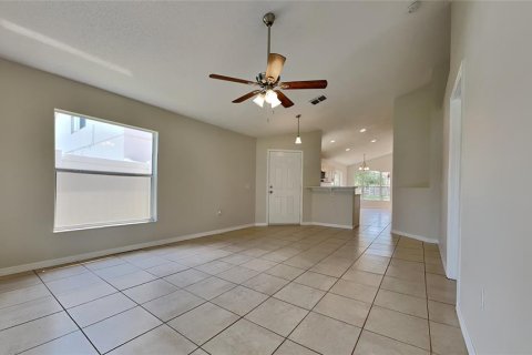 Casa en venta en Kissimmee, Florida, 3 dormitorios, 119.29 m2 № 1322603 - foto 3