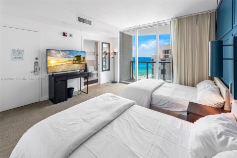 Condo in Sunny Isles Beach, Florida, 2 bedrooms  № 1280938 - photo 16