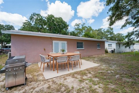 House in Largo, Florida 3 bedrooms, 124.4 sq.m. № 1383862 - photo 30