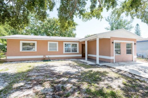 House in Largo, Florida 3 bedrooms, 124.4 sq.m. № 1383862 - photo 3