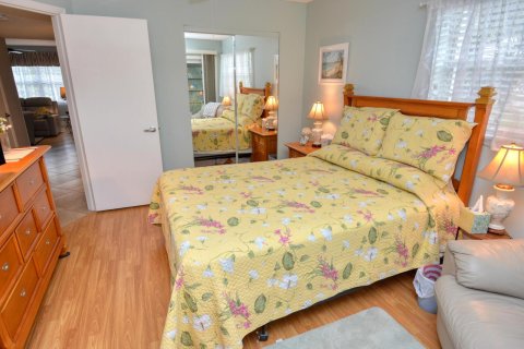 Condominio en venta en Stuart, Florida, 2 dormitorios, 89.37 m2 № 1097415 - foto 12