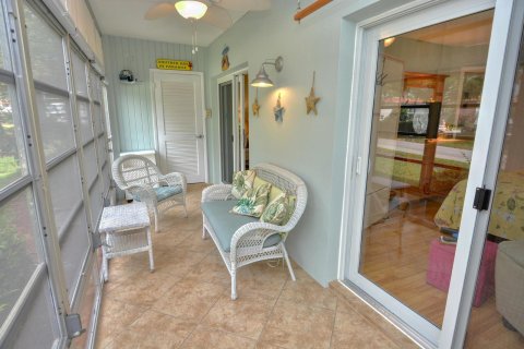 Condominio en venta en Stuart, Florida, 2 dormitorios, 89.37 m2 № 1097415 - foto 8